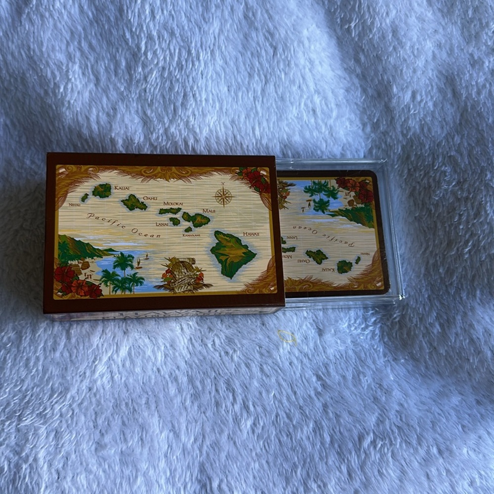 Hawaiian Bucket Hat and Hawaiian Islands Playing Cards Bundle - Picture 5 of 5